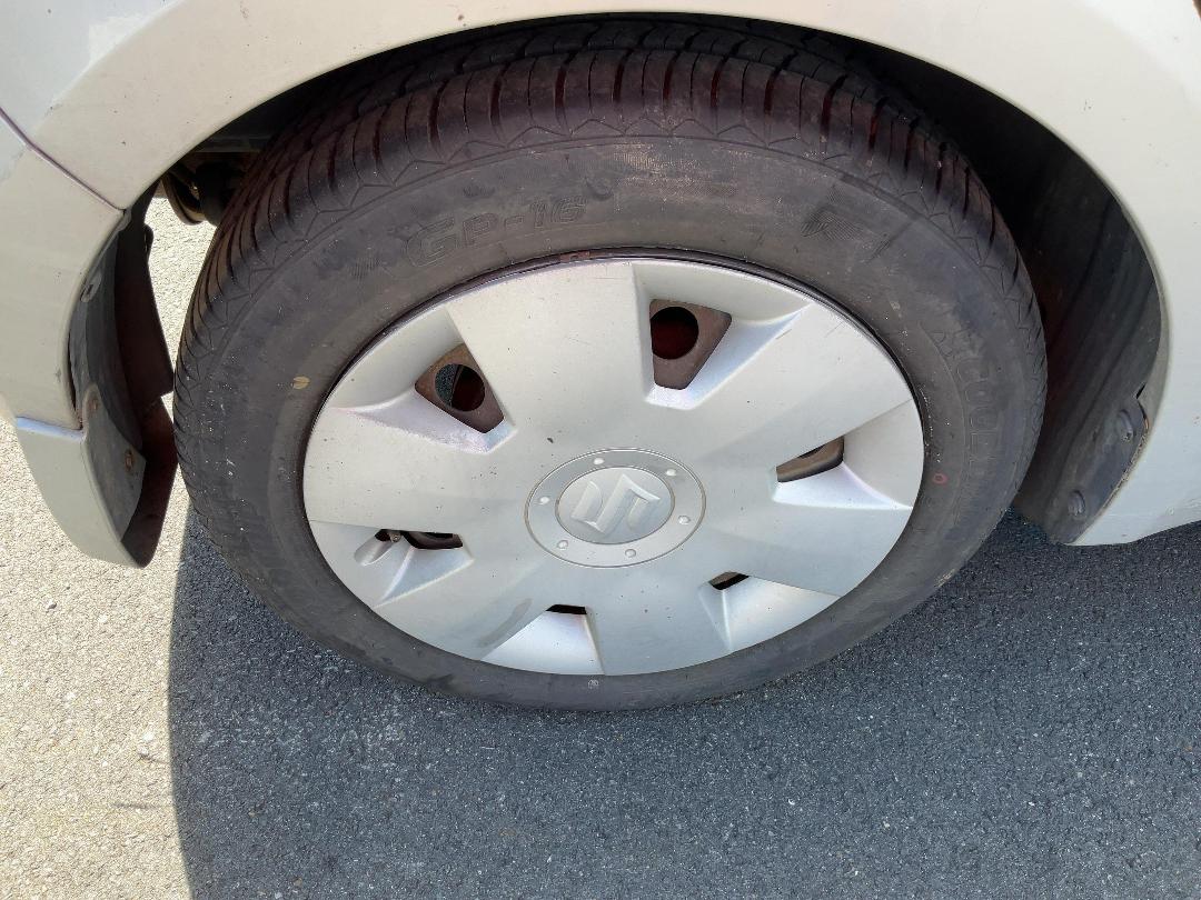 Photo '17' of Suzuki Swift Glxa