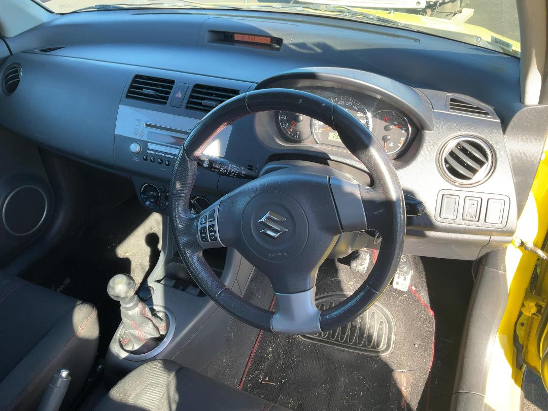 Photo '10' of Suzuki Swift RS416G Sport