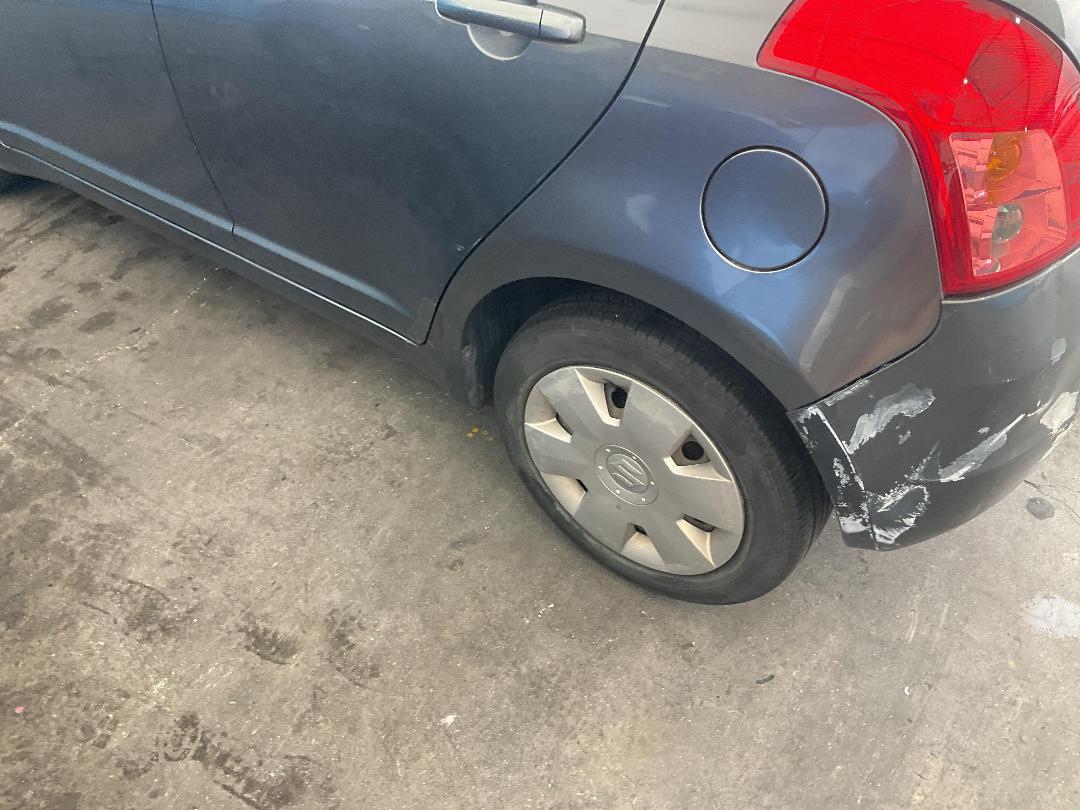 Photo '9' of Suzuki Swift