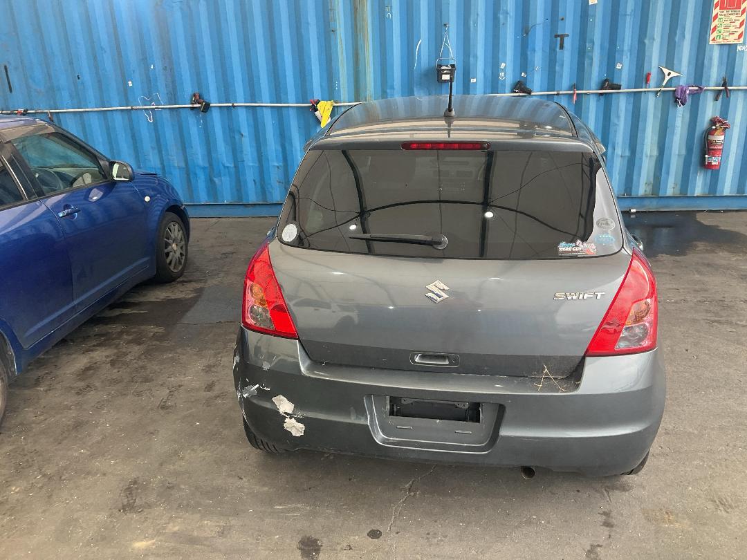 Photo '11' of Suzuki Swift