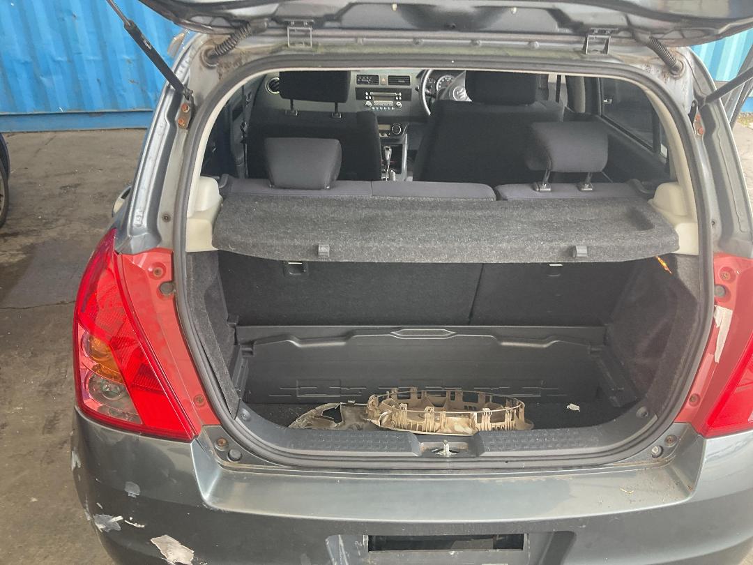 Photo '22' of Suzuki Swift