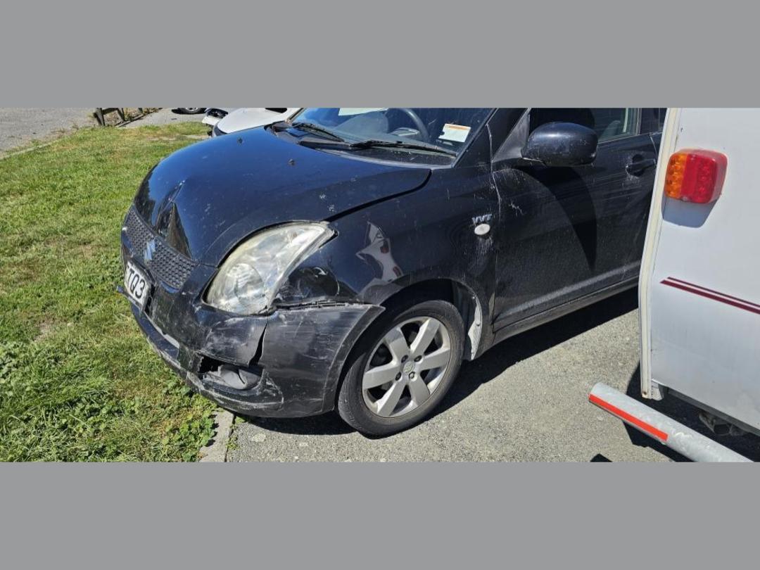 Photo '4' of Suzuki Swift Glxha2 LTD