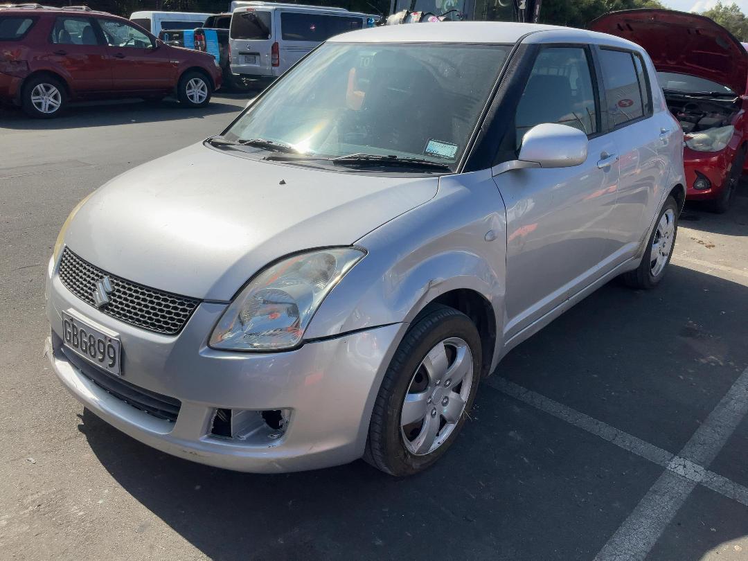 Photo '2' of Suzuki Swift