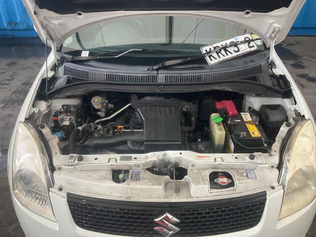 Photo '17' of Suzuki Swift