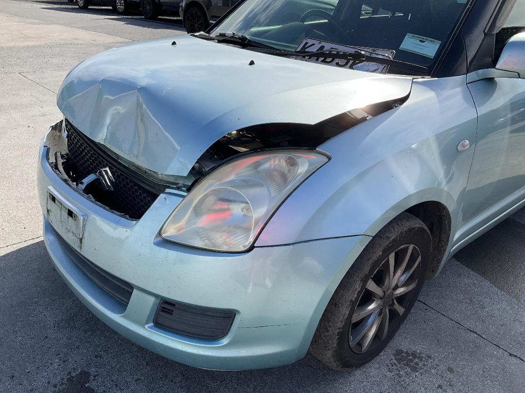 Photo '6' of Suzuki Swift Photo '6' of Suzuki Swift