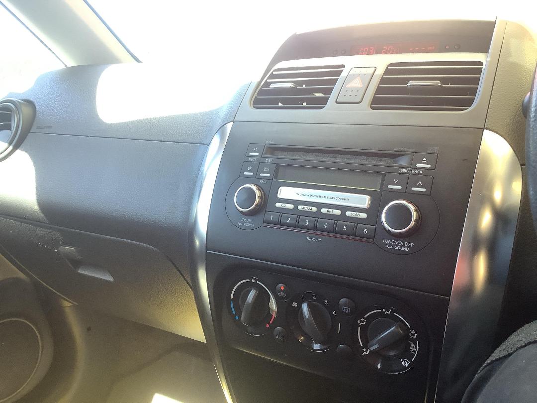 Photo '15' of Suzuki SX4 Glxha