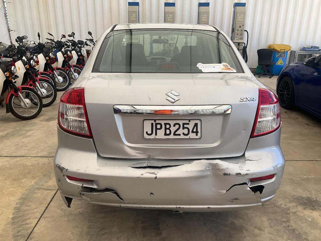 Photo '4' of Suzuki SX4