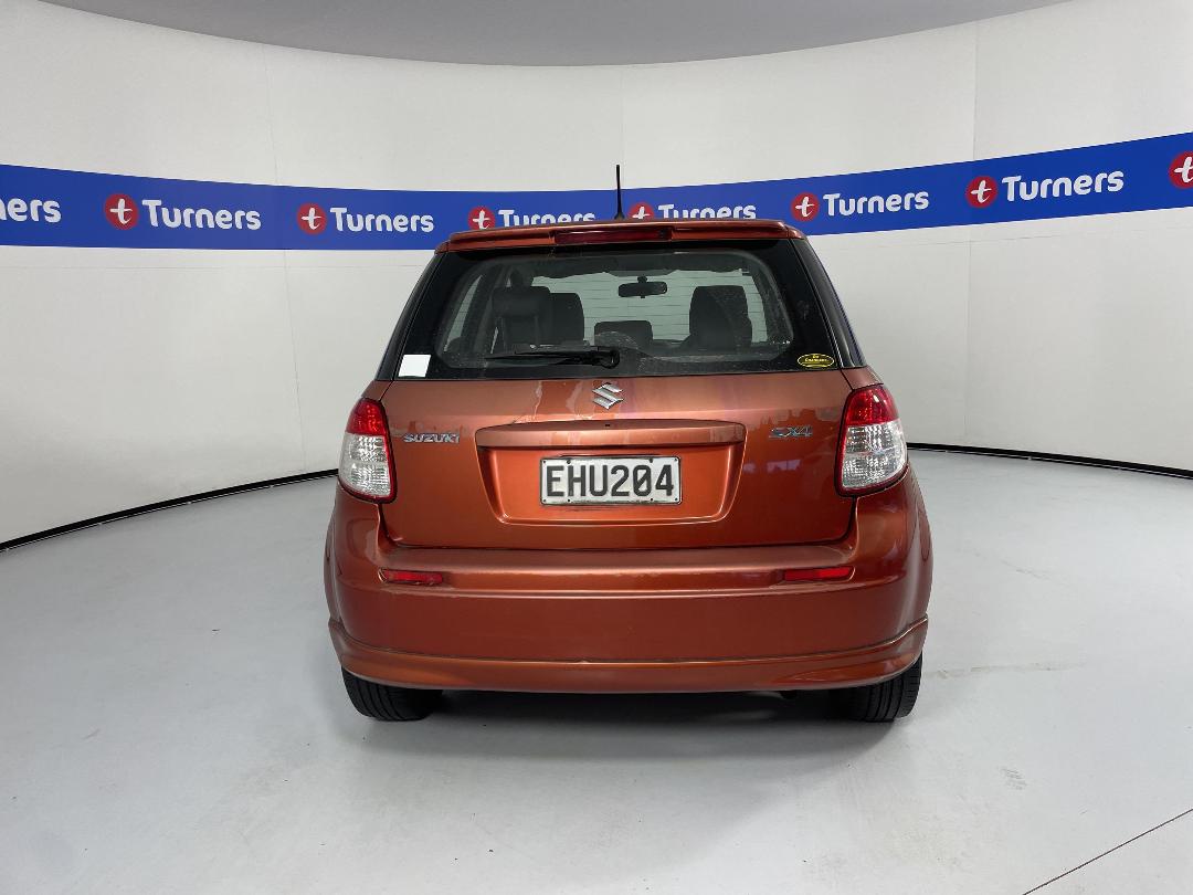 Photo '6' of Suzuki SX4