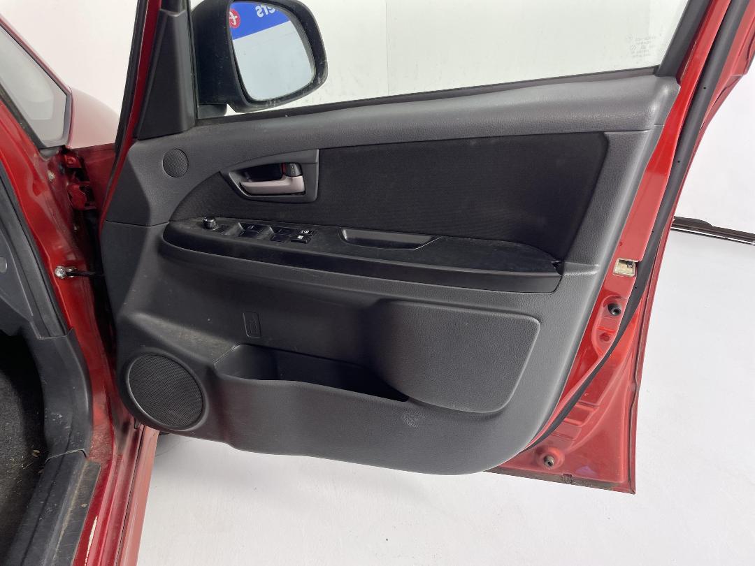 Photo '15' of Suzuki SX4