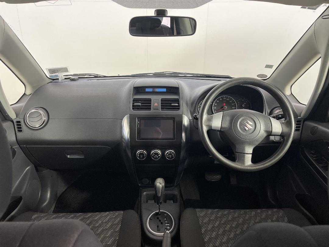 Photo '17' of Suzuki SX4 Photo '17' of Suzuki SX4