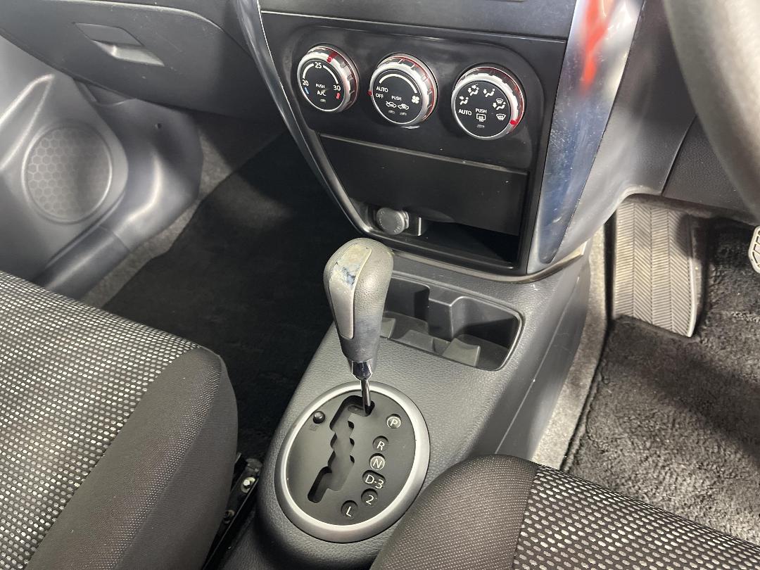 Photo '18' of Suzuki SX4 Photo '18' of Suzuki SX4