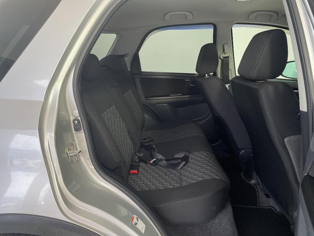 Photo '20' of Suzuki SX4 Photo '20' of Suzuki SX4