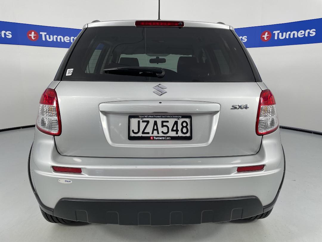 Photo '6' of Suzuki SX4