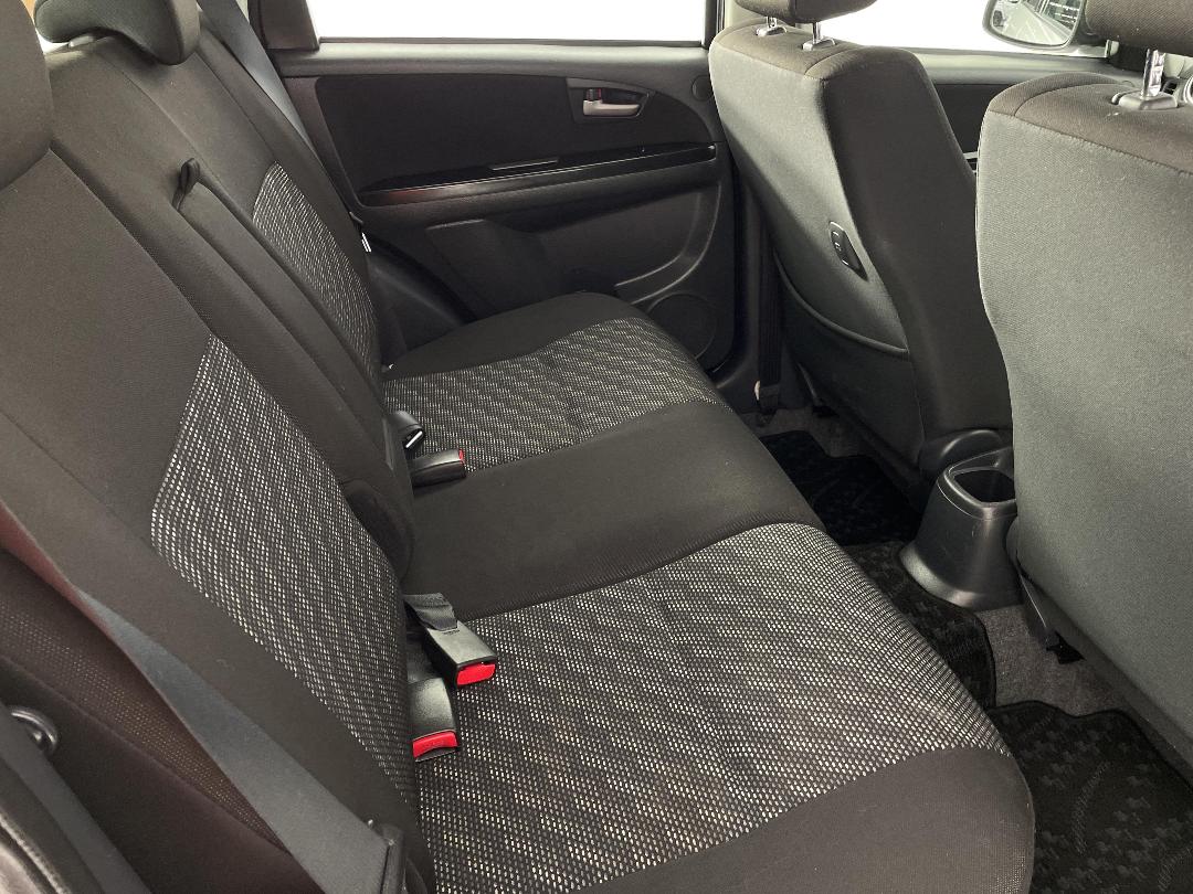 Photo '20' of Suzuki SX4