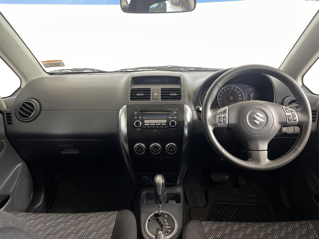 Photo '17' of Suzuki SX4