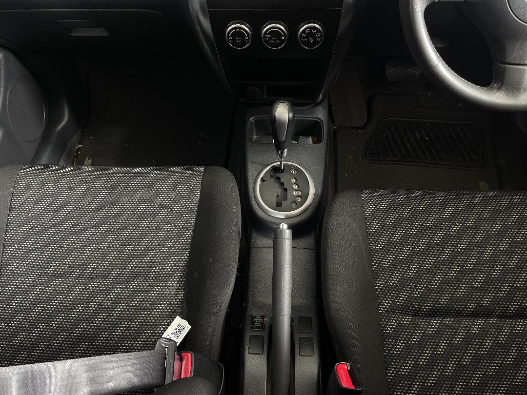 Photo '18' of Suzuki SX4