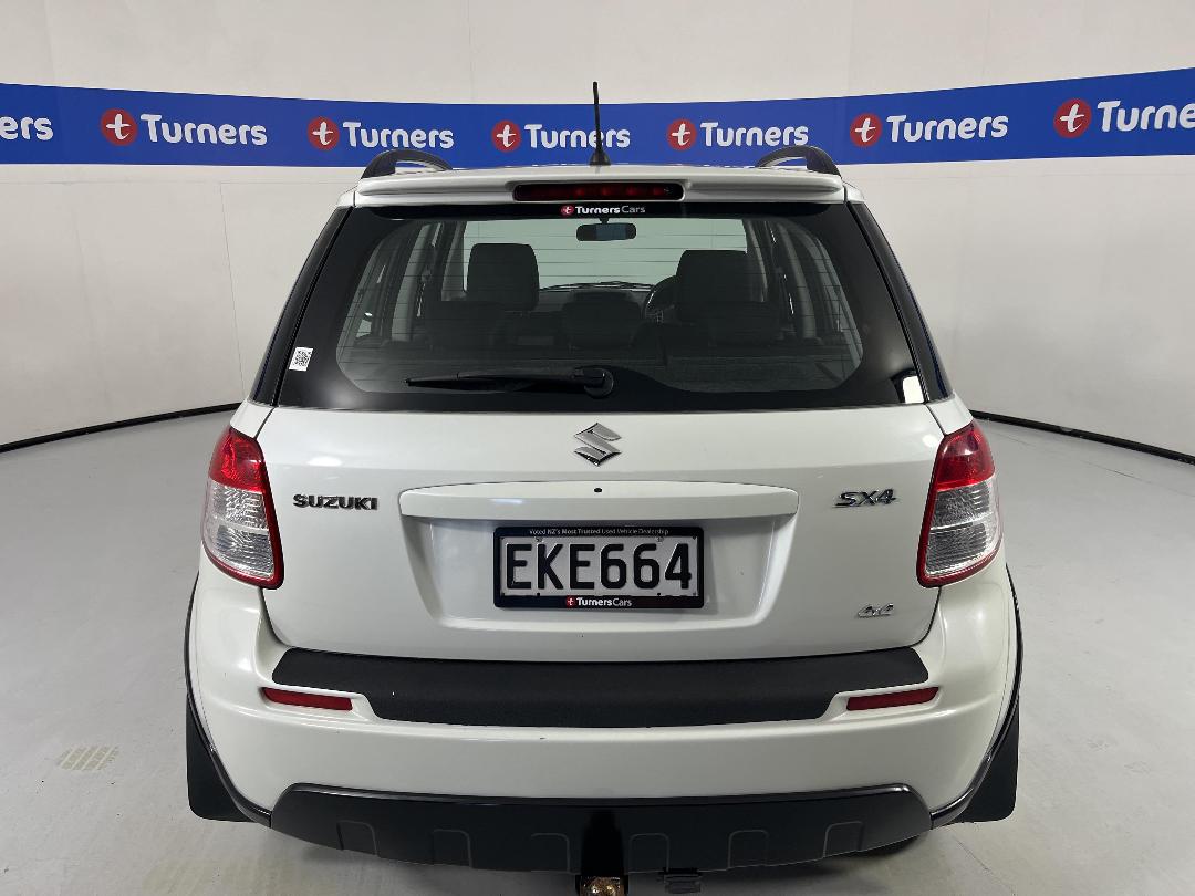 Photo '6' of Suzuki SX4