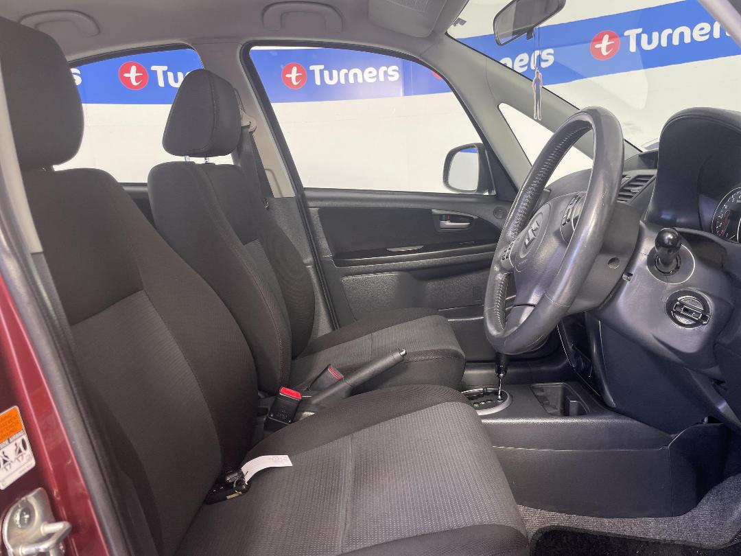 Photo '16' of Suzuki SX4