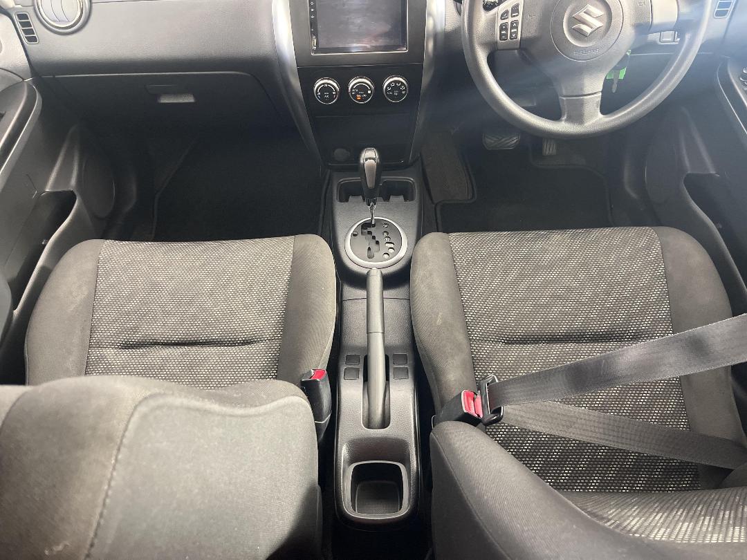 Photo '18' of Suzuki SX4