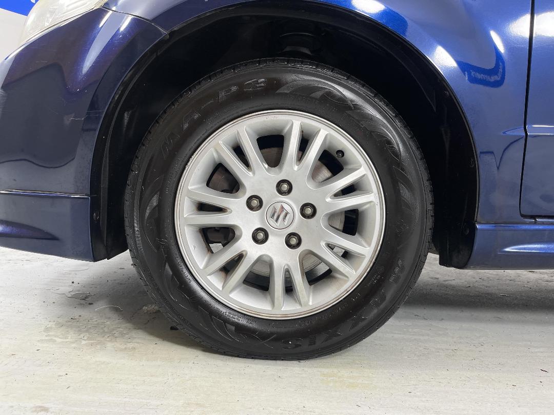 Photo '10' of Suzuki SX4 Photo '10' of Suzuki SX4