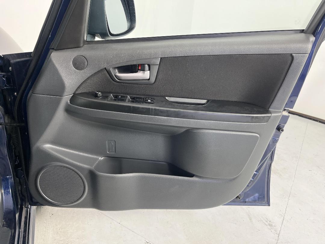 Photo '15' of Suzuki SX4 Photo '15' of Suzuki SX4