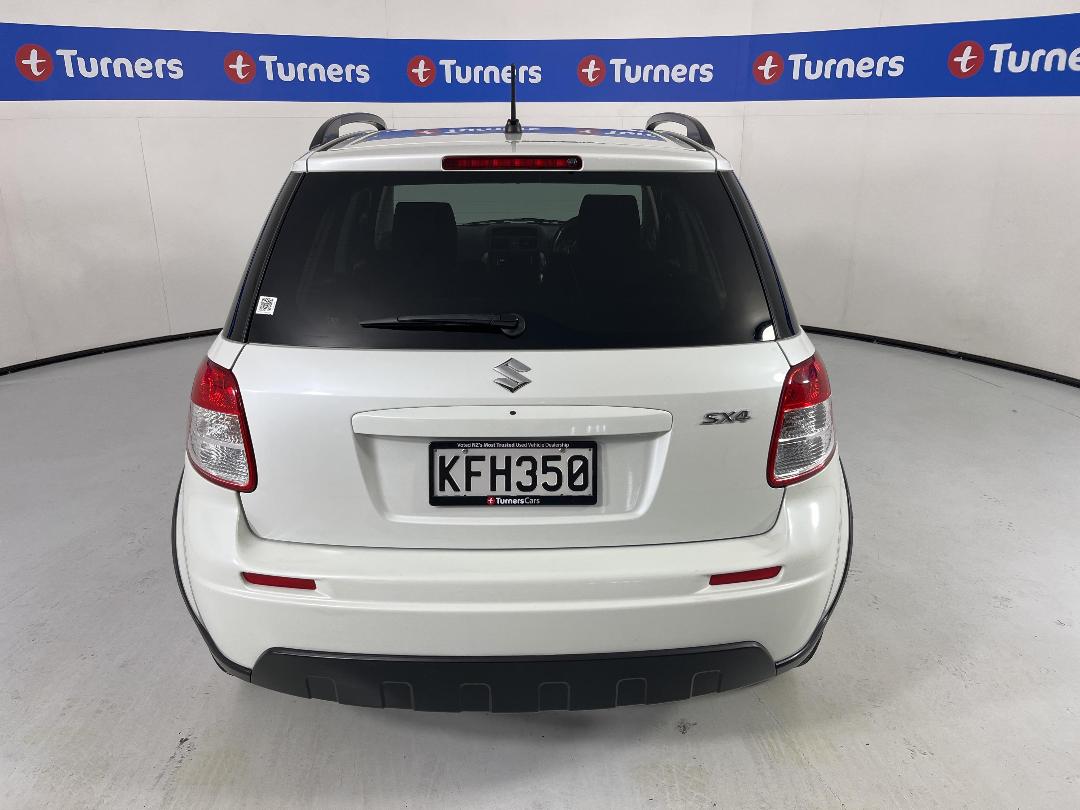 Photo '6' of Suzuki SX4