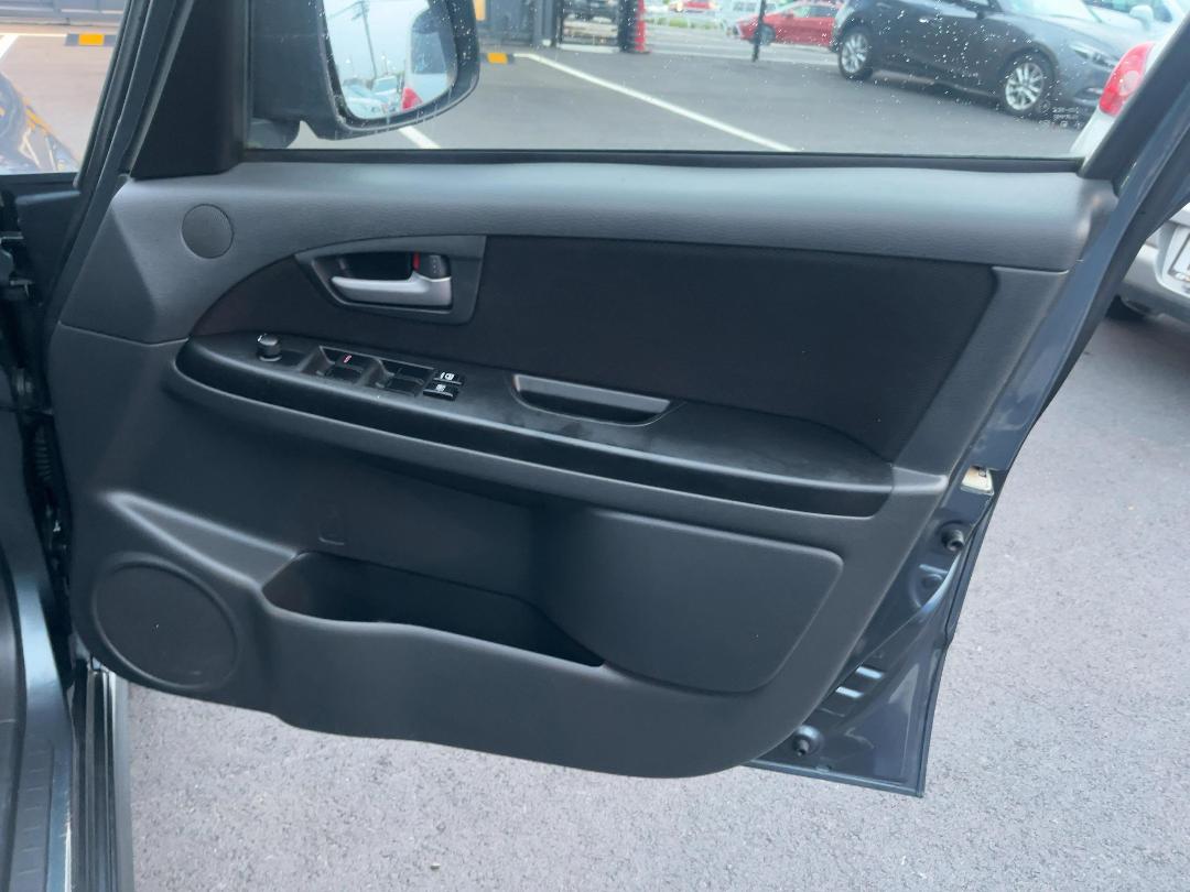 Photo '13' of Suzuki SX4 Glxsa2 LTD