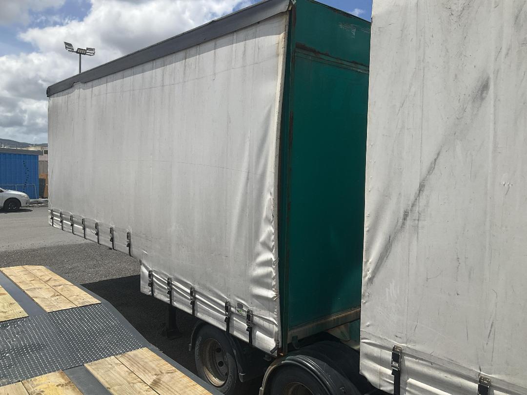 Photo '4' of TMC SH 3360 Curtain/Chiller B-Train