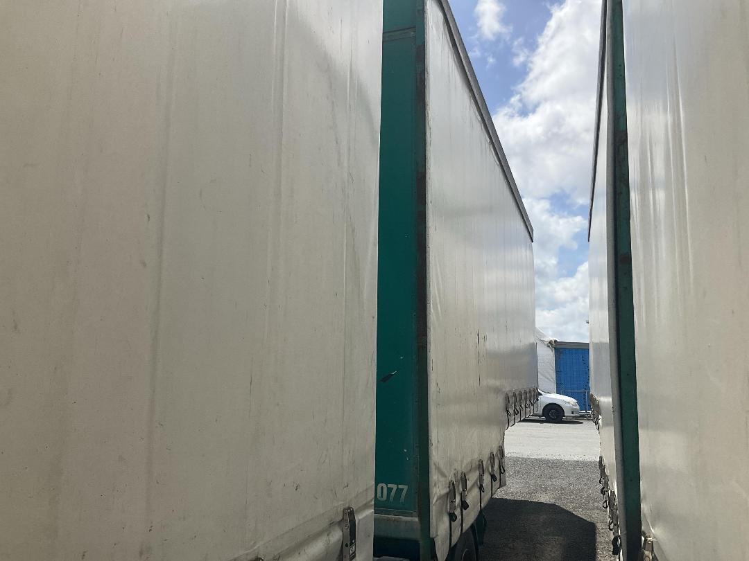 Photo '3' of TMC SH 3360 Curtain/Chiller B-Train