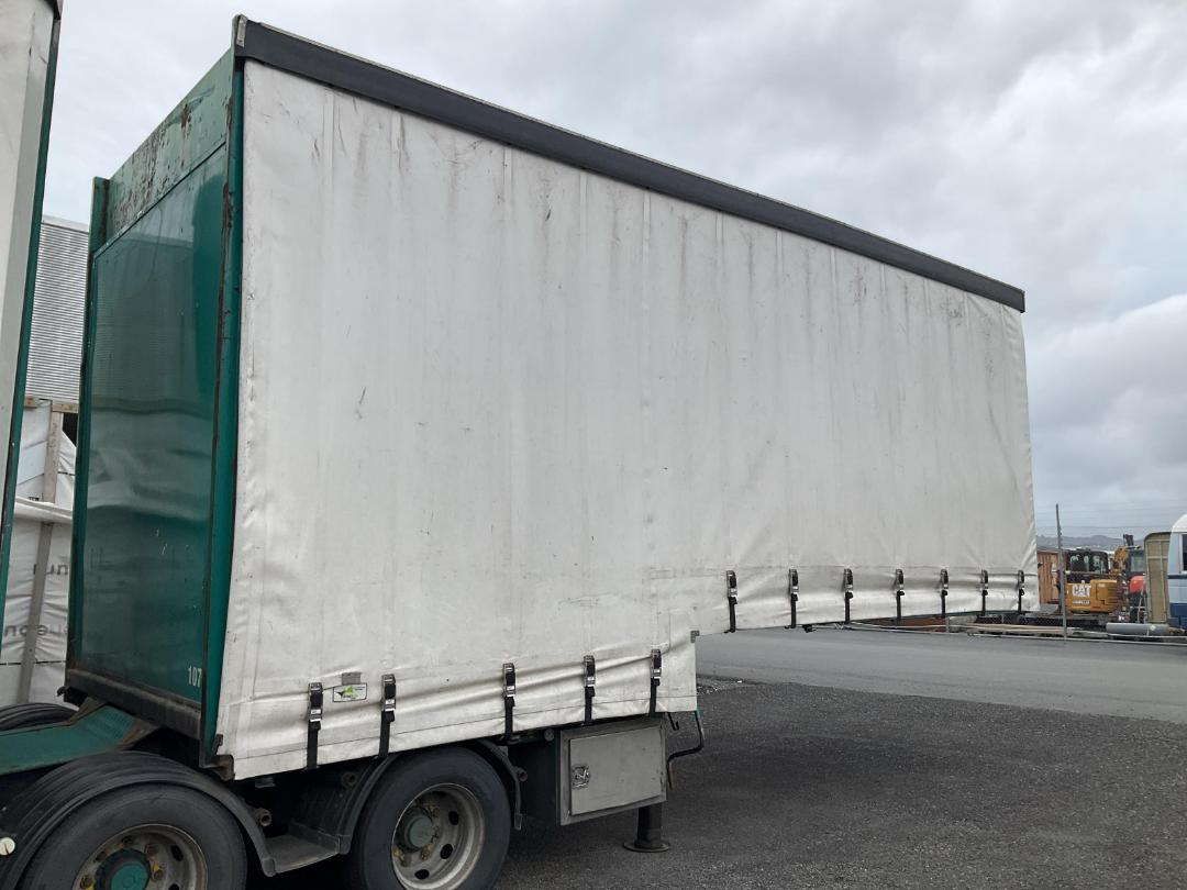 Photo '4' of TMC SH 3362 Curtainsider B-Train
