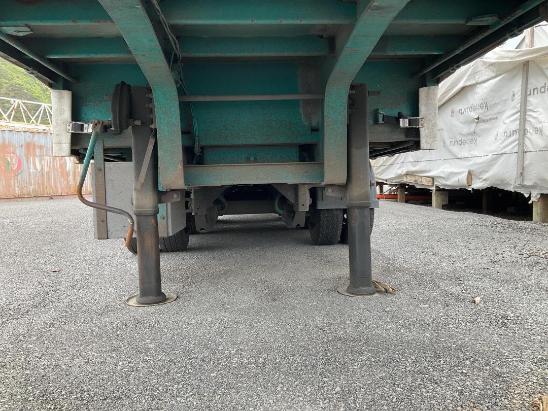 Photo '26' of TMC SH 3362 Curtainsider B-Train