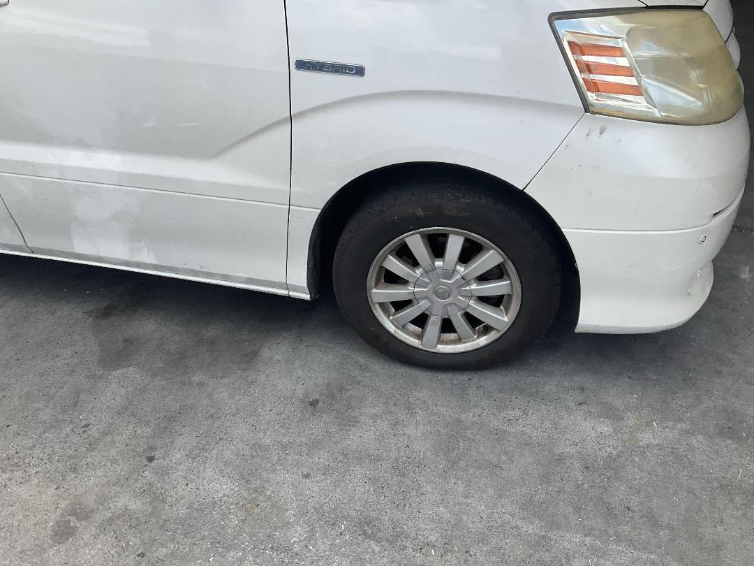 Photo '2' of Toyota Alphard Photo '2' of Toyota Alphard