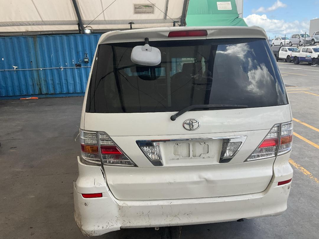 Photo '12' of Toyota Alphard Photo '12' of Toyota Alphard