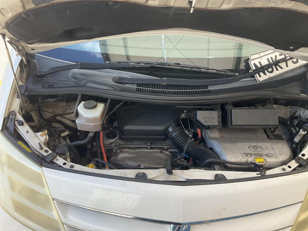 Photo '16' of Toyota Alphard Photo '16' of Toyota Alphard