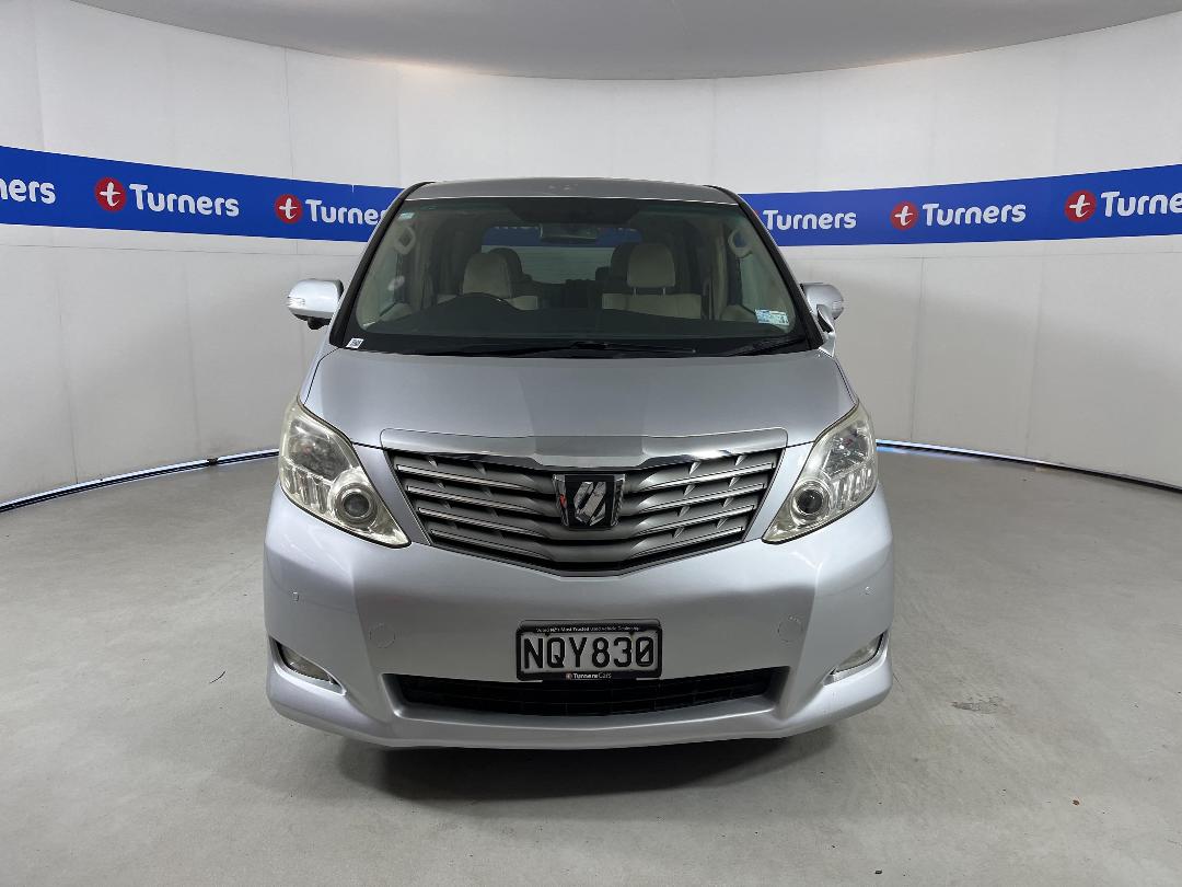 Photo '2' of Toyota Alphard