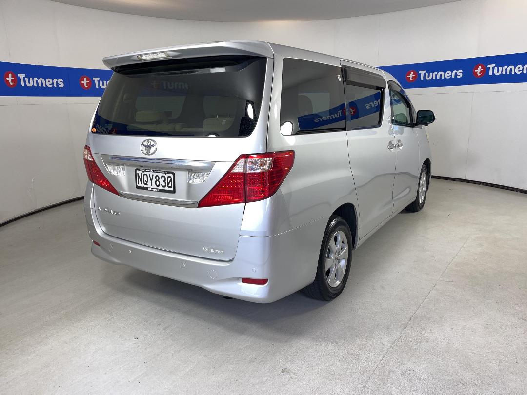 Photo '7' of Toyota Alphard