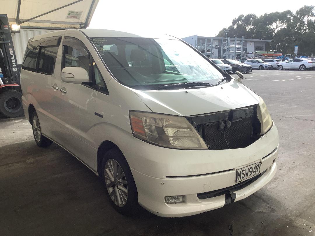 Photo '5' of Toyota Alphard