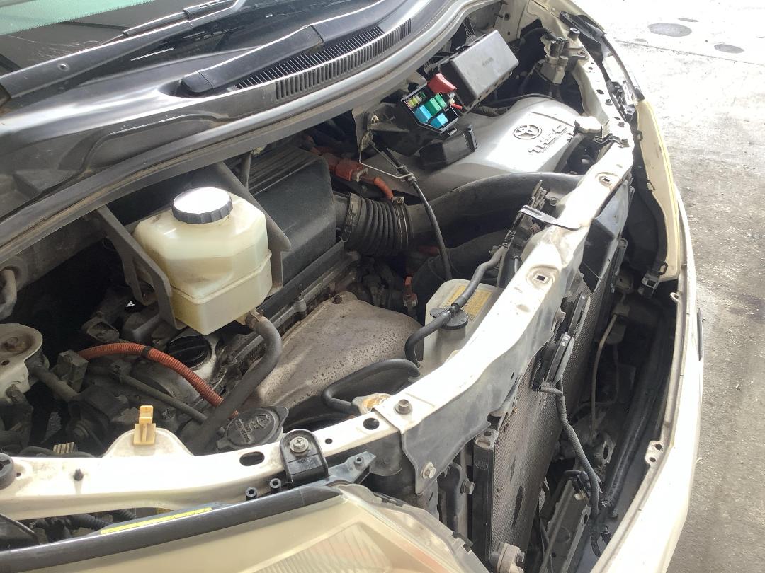 Photo '21' of Toyota Alphard