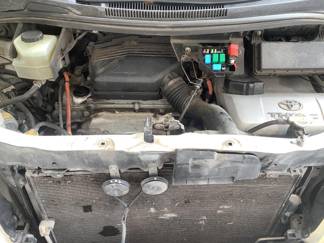 Photo '22' of Toyota Alphard