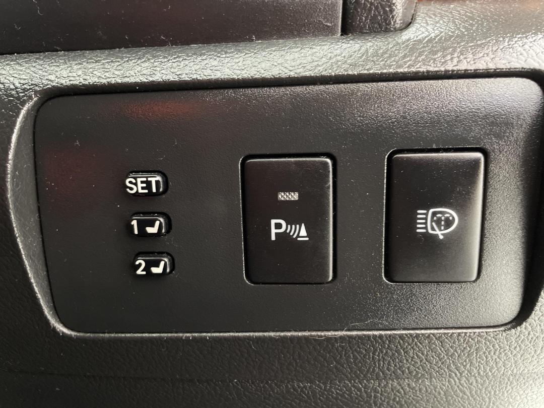 Photo '24' of Toyota Aurion Photo '24' of Toyota Aurion