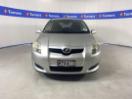 Thumbnail '2' of Toyota Auris