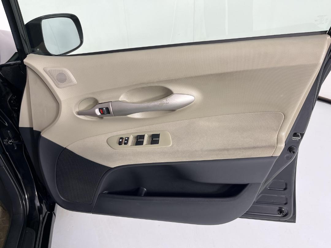 Photo '15' of Toyota Auris Photo '15' of Toyota Auris