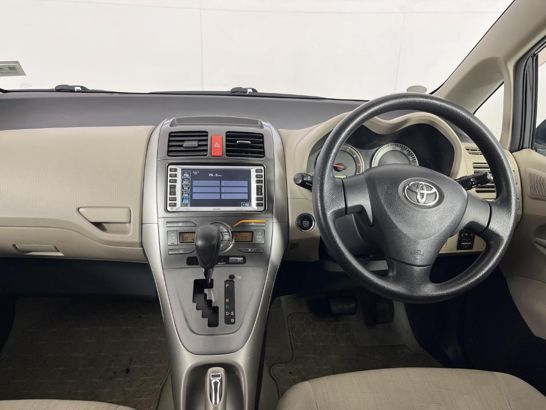 Photo '17' of Toyota Auris Photo '17' of Toyota Auris