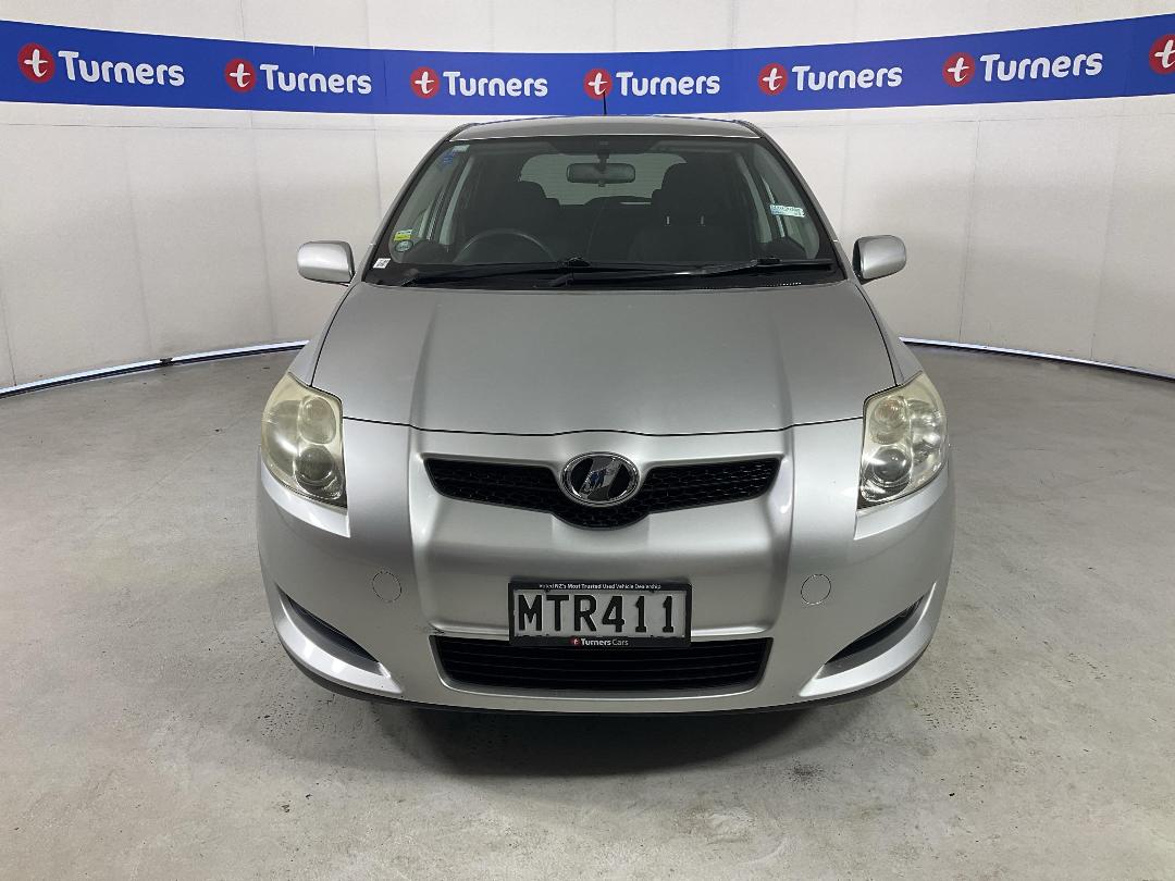 Photo '2' of Toyota Auris