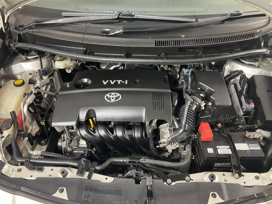 Photo '13' of Toyota Auris