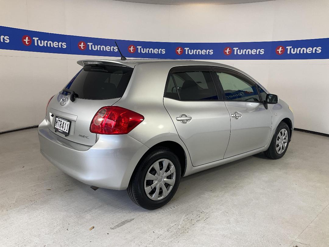 Photo '7' of Toyota Auris