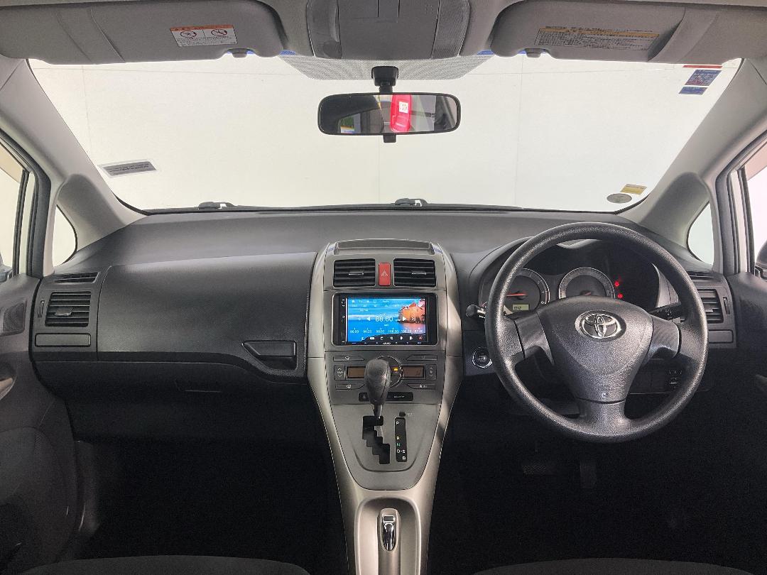 Photo '17' of Toyota Auris