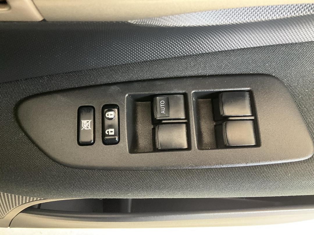 Photo '27' of Toyota Auris