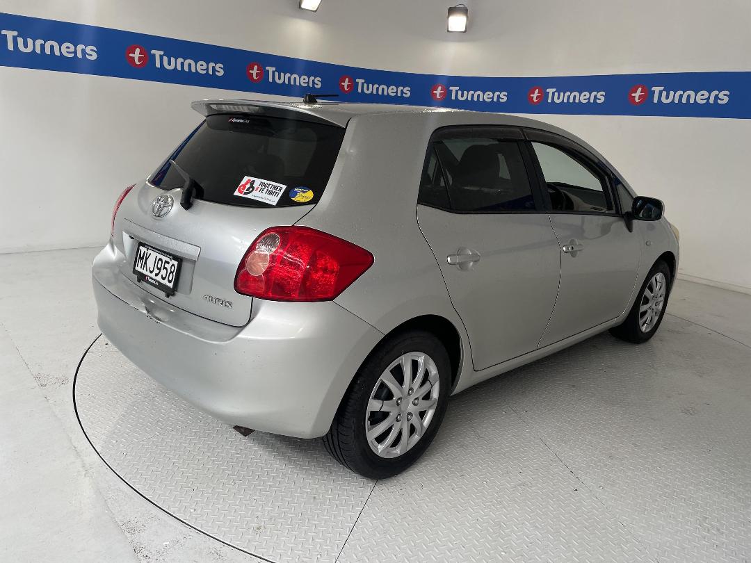 Photo '7' of Toyota Auris Photo '7' of Toyota Auris