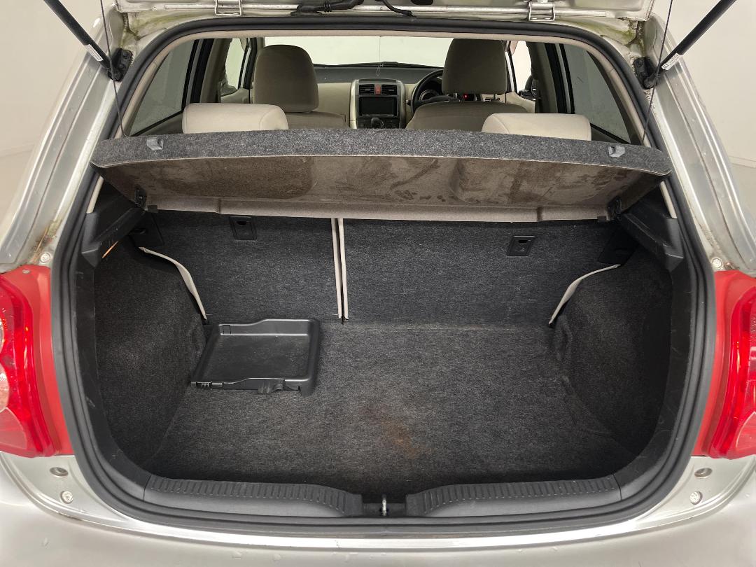 Photo '14' of Toyota Auris Photo '14' of Toyota Auris